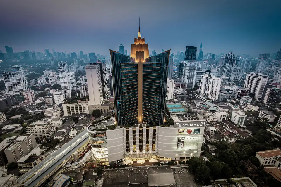 Grande Centre Point Terminal 21 tower lit at dusk above Sukhumvit via Expedia