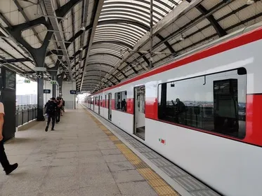 How to Get From Don Muang Airport to Bangkok City: Train, Bus, Taxi or Grab