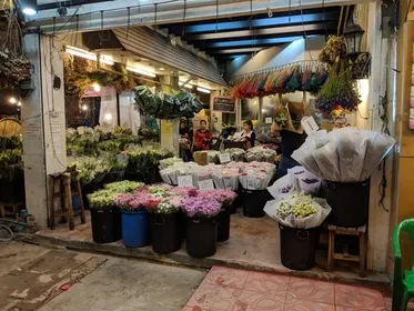 Things to Do in Bangkok in the Morning: Parks, Markets, Temples and Breakfast