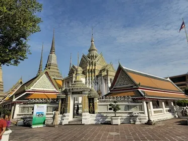 Where to Get a Thai Massage in Bangkok: Wat Pho and Established Spas