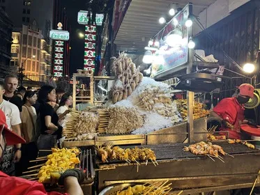 Things to Do Alone in Bangkok at Night: A Solo Traveler's Evening Guide