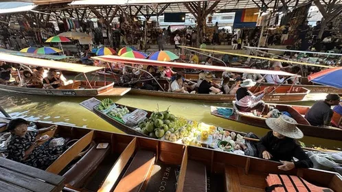Damnoen Saduak Floating Market and Maeklong Railway Market from Bangkok