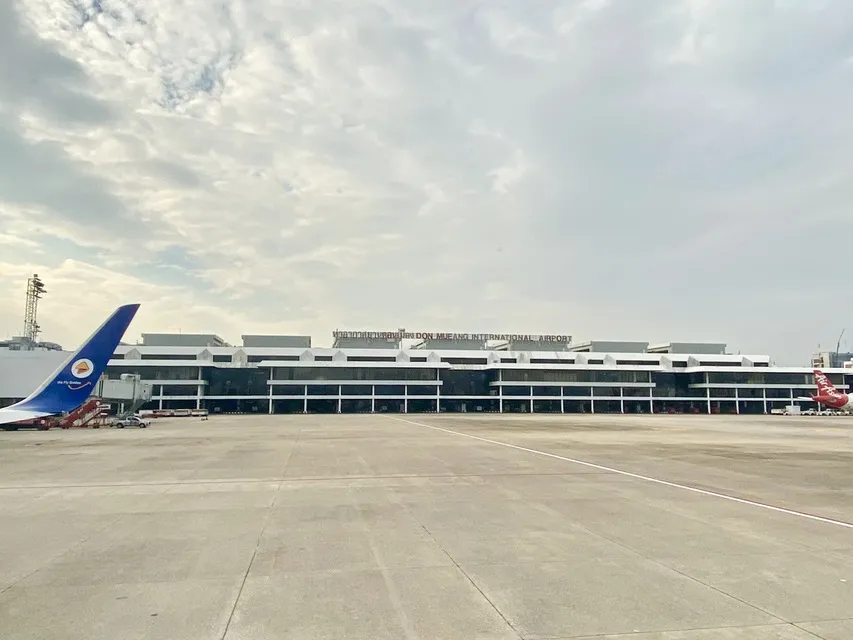How to Get From Bangkok to Vietnam: Flights, Visas and the Overland Route