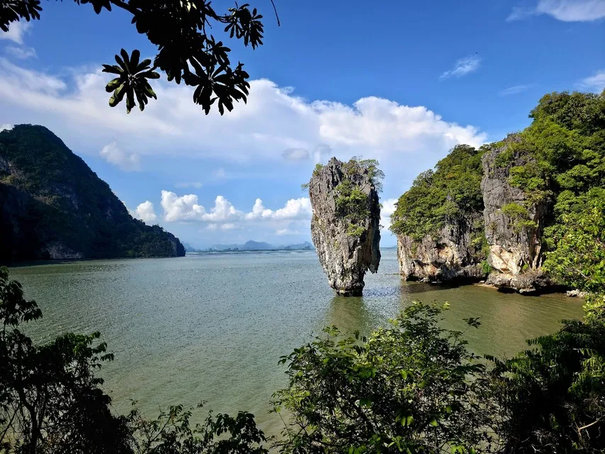 How to Get to Phang Nga Bay From Bangkok: Flights, Airports and Tours